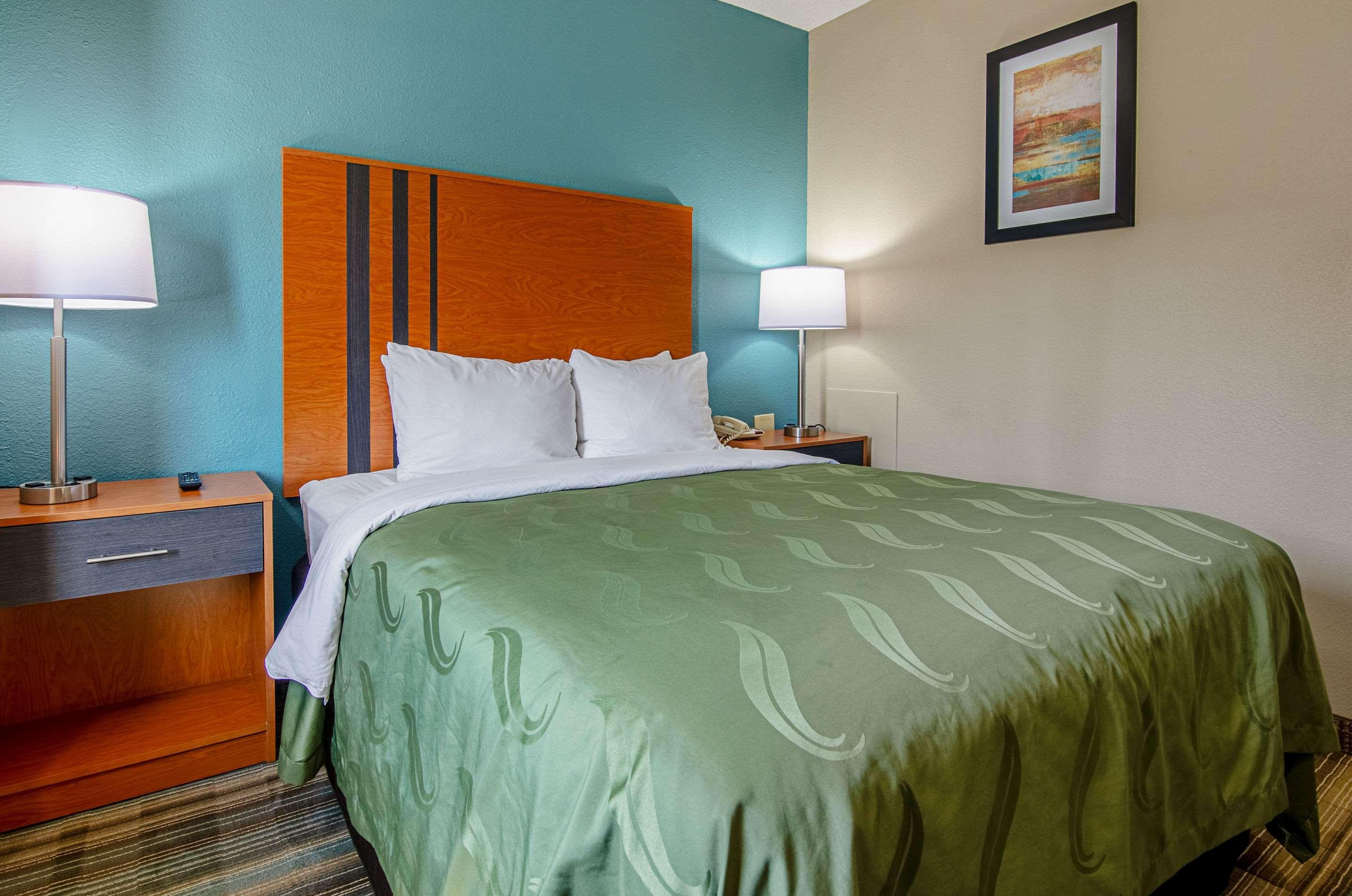 Quality Inn & Suites I-81 Exit 7 Bristol Kültér fotó