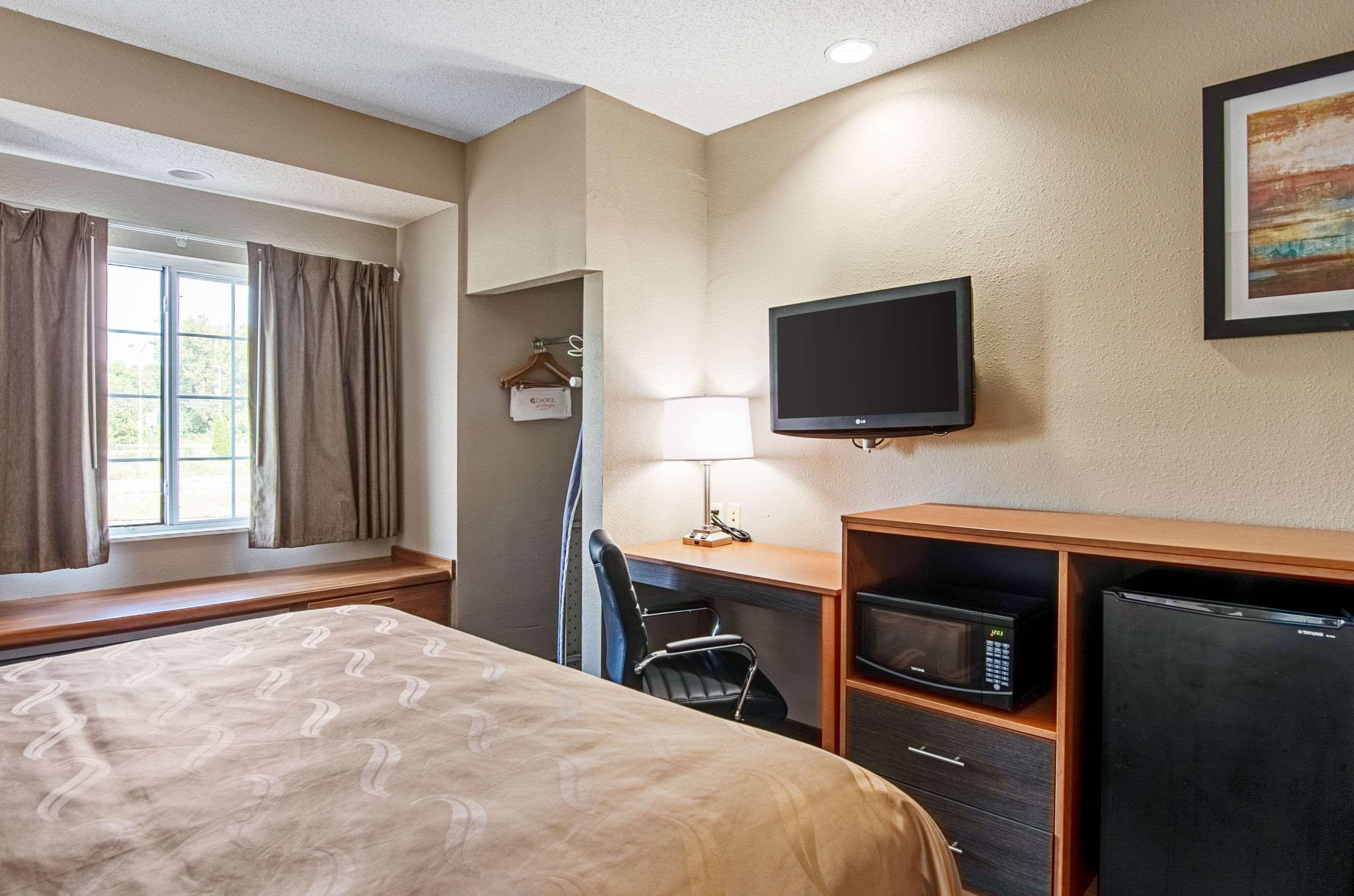 Quality Inn & Suites I-81 Exit 7 Bristol Kültér fotó