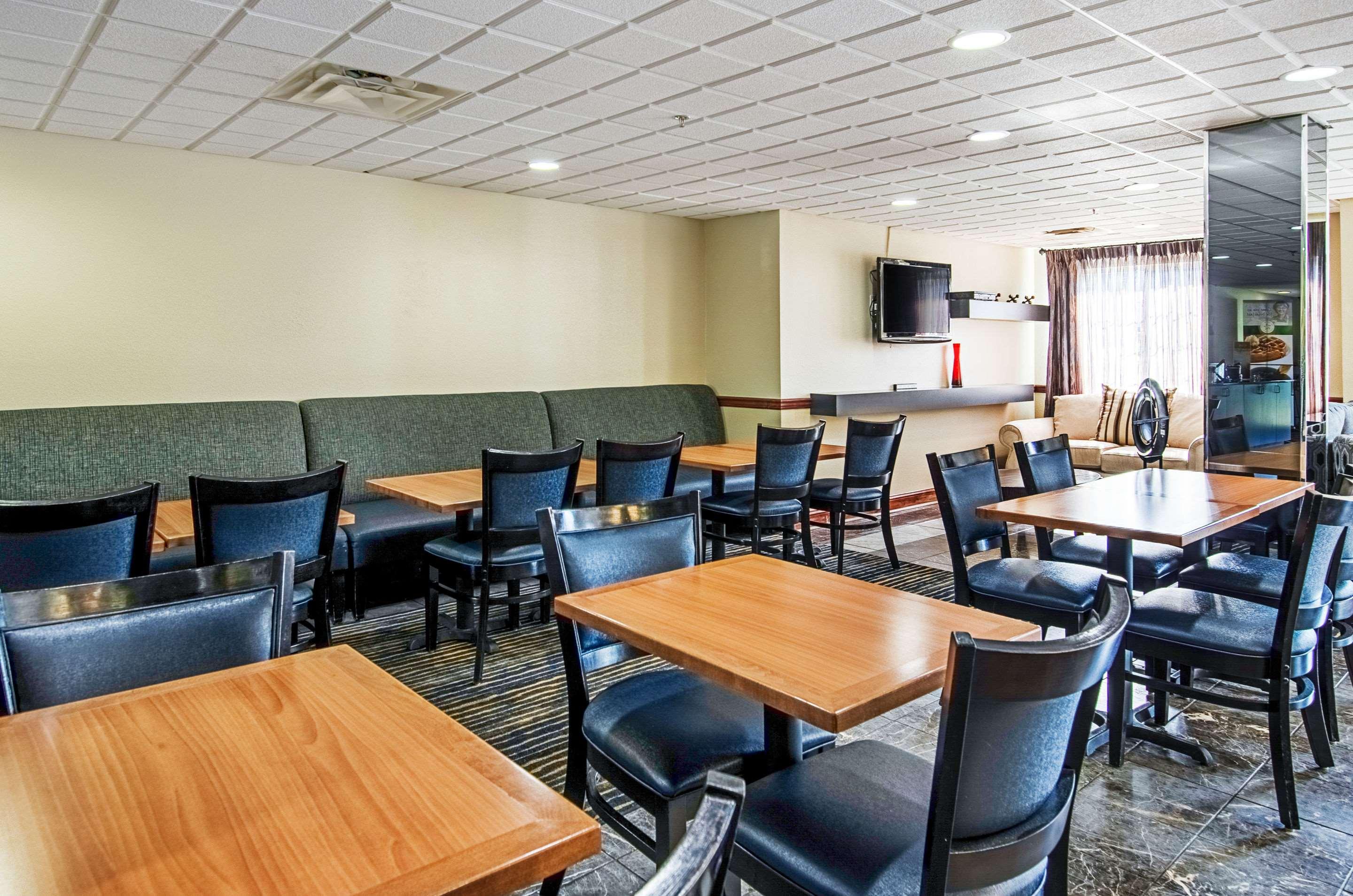 Quality Inn & Suites I-81 Exit 7 Bristol Kültér fotó