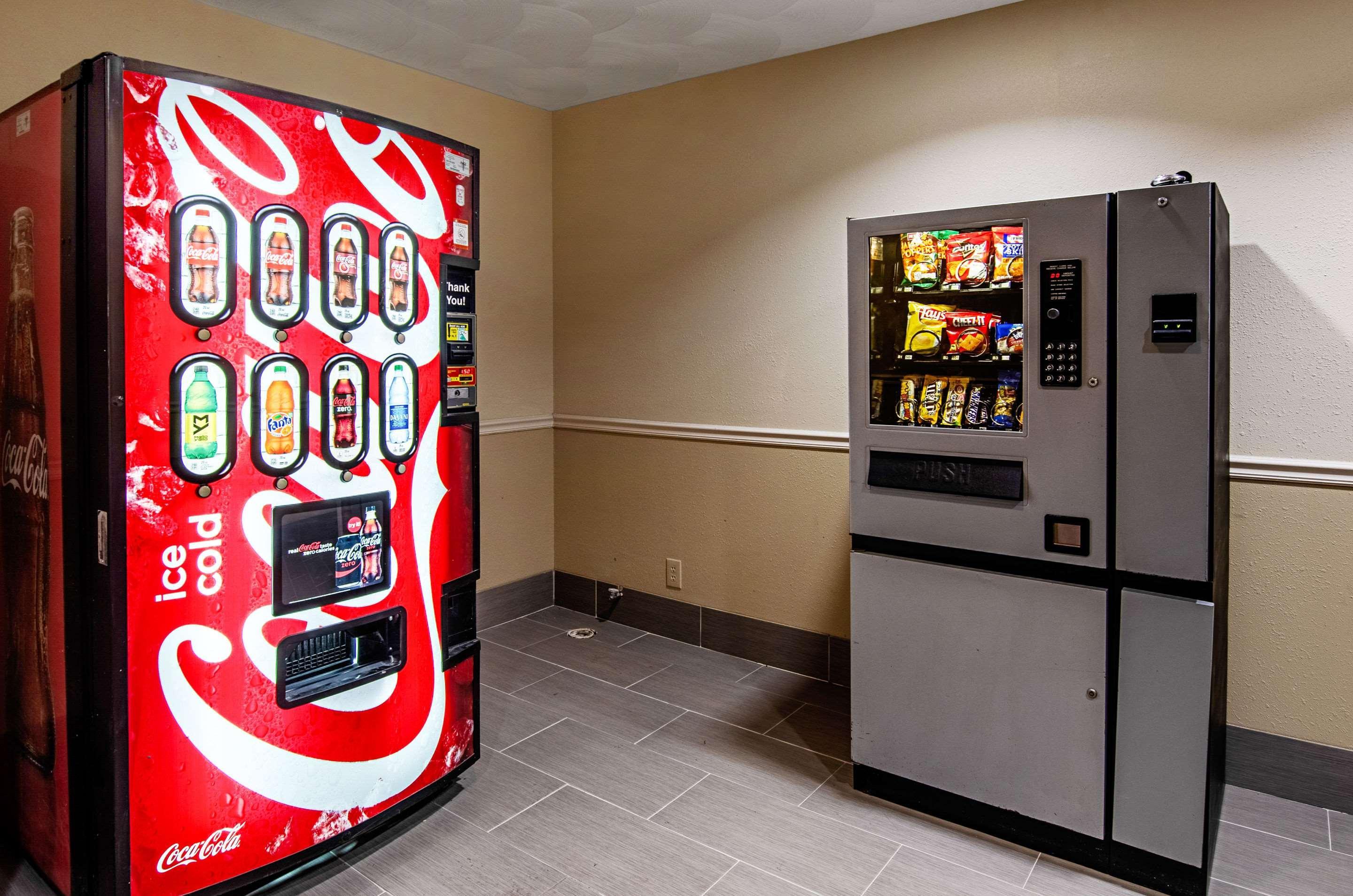 Quality Inn & Suites I-81 Exit 7 Bristol Kültér fotó